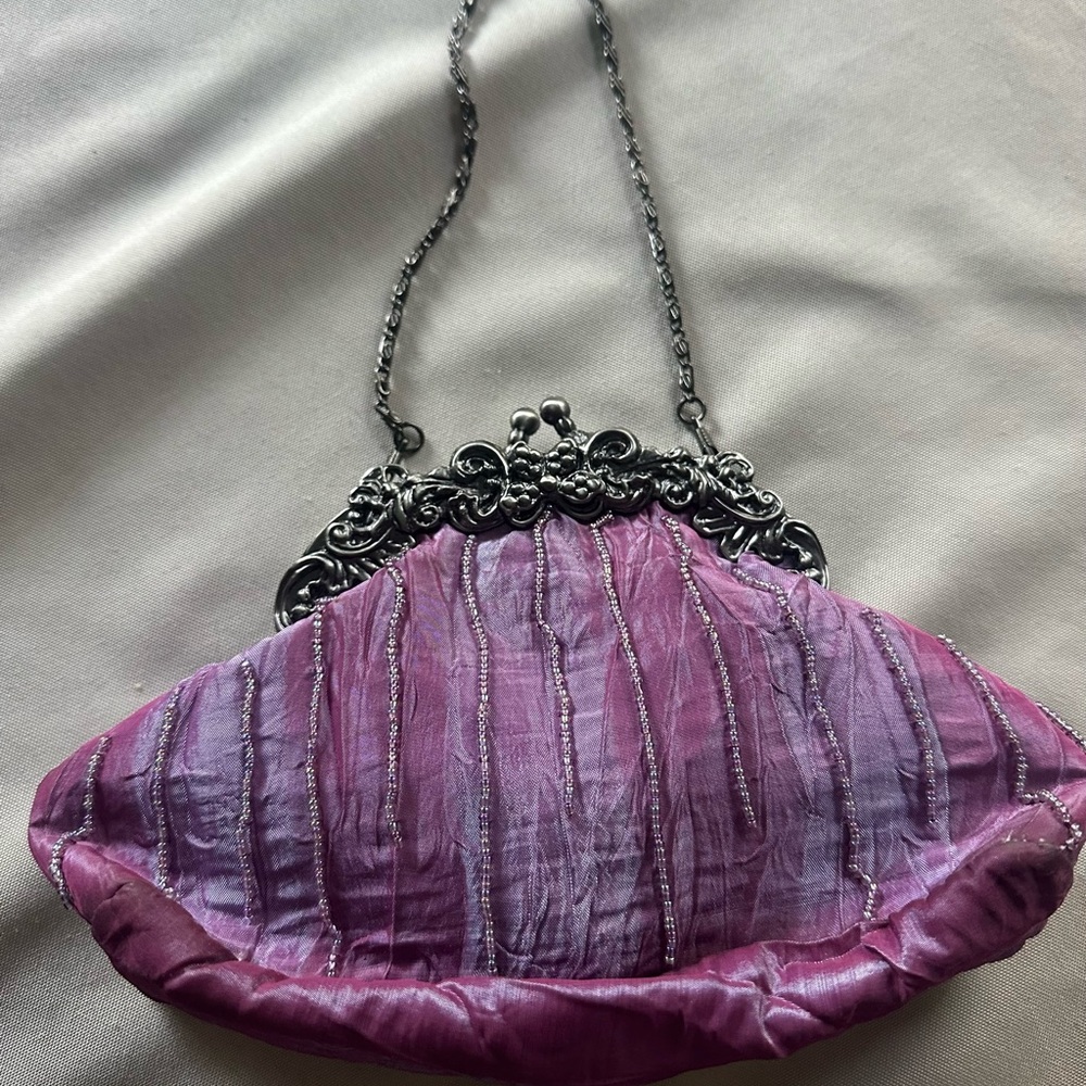 Vintage-Inspired Purple Evening Clutch with Silver Frame